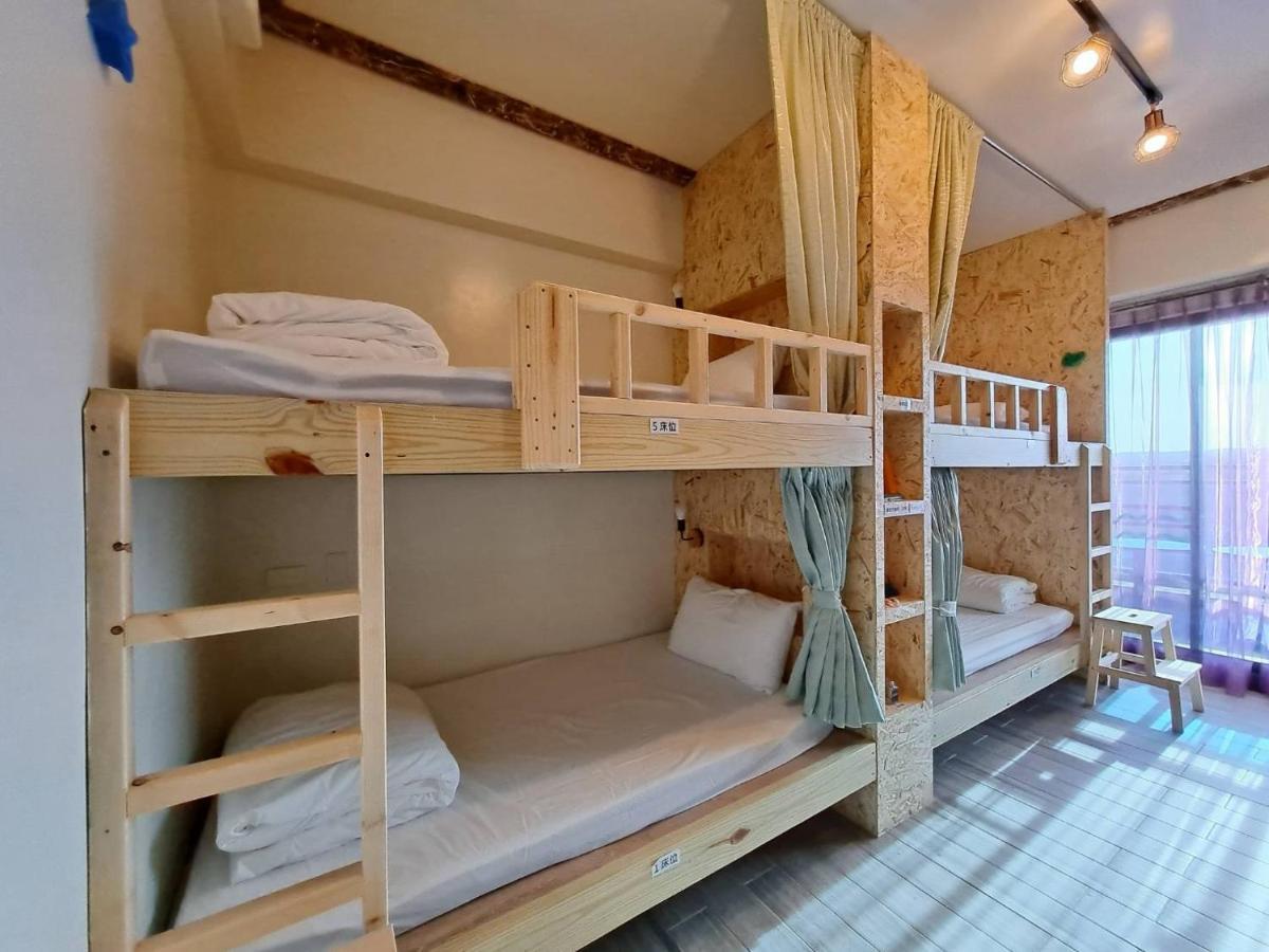 Hotel 墾丁秋莊會館 附限量停車位 不保證有位置 無法事先預留 背包房無車位 預訂後記得加line聯繫 Heng-ch'un Esterno foto